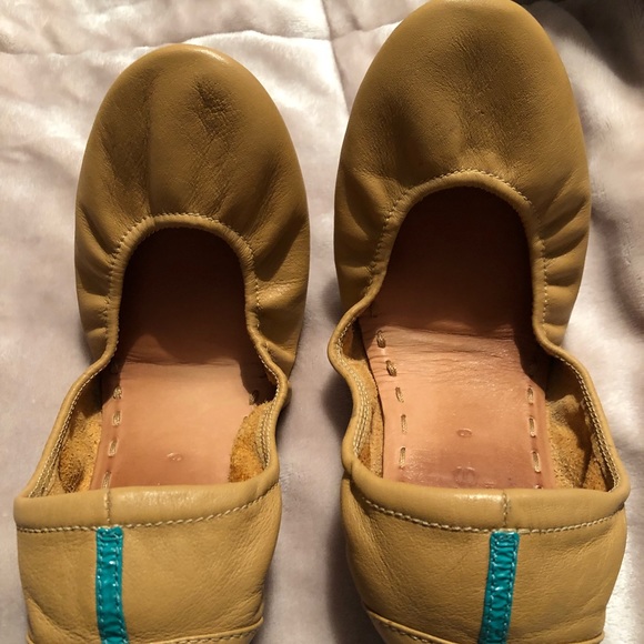 VEUC Camel Tieks - Picture 1 of 5